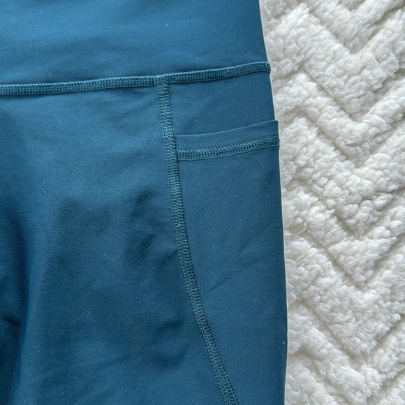 Old Navy Leggings Size S - Picture 4 of 9